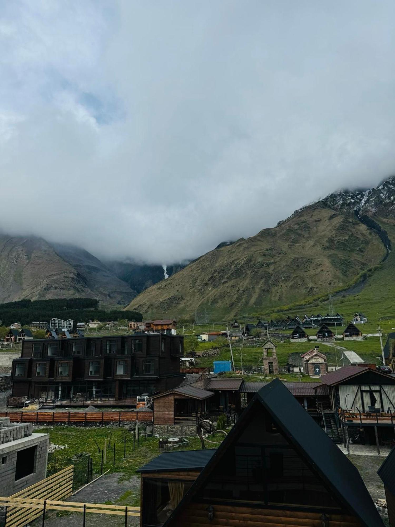 Отель Chalet Kazbegi Экстерьер фото